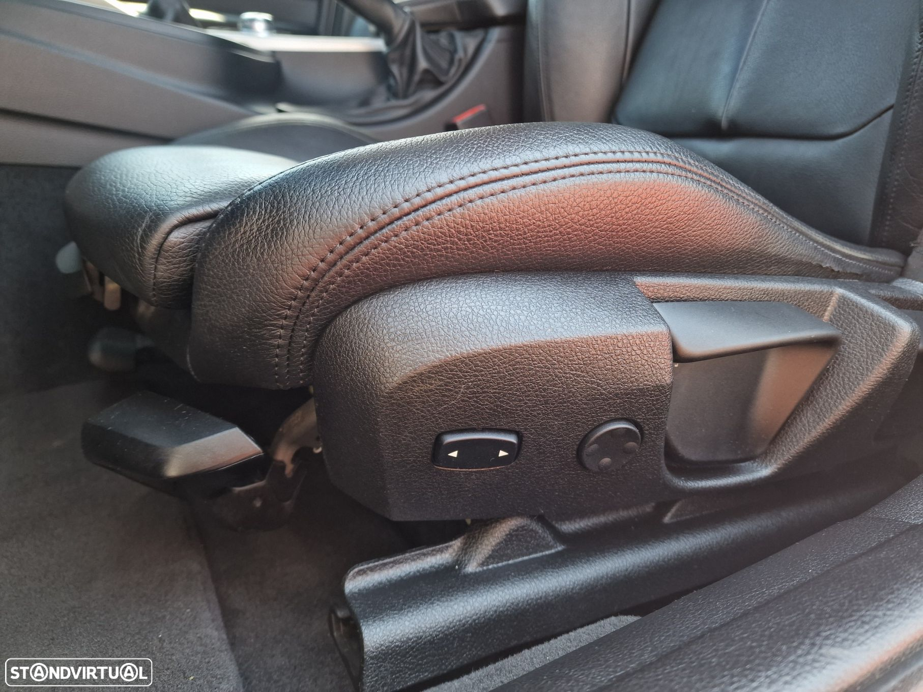 BMW 320 d Touring - 12