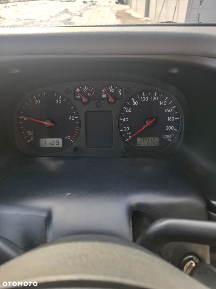 Volkswagen TRANSPORTER 1.9 TD - 7