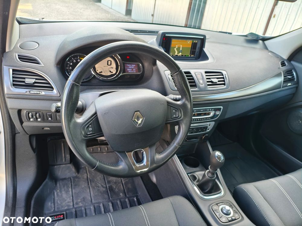 Renault Megane 1.6 16V 110 LIMITED - 5
