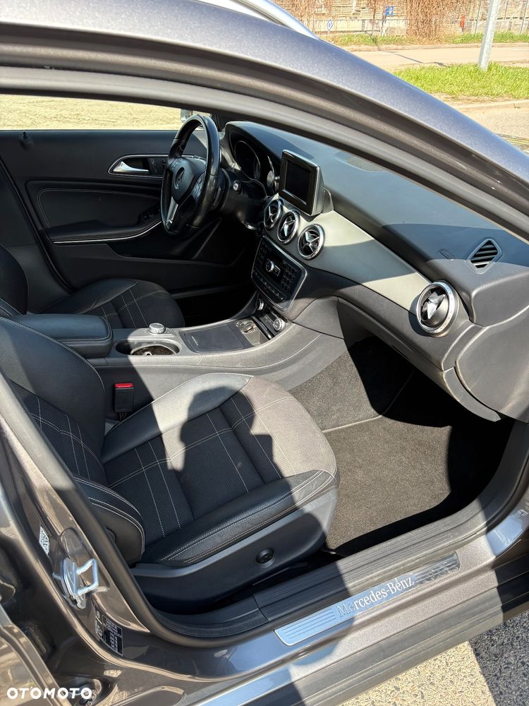 Mercedes-Benz GLA 250 4-Matic - 13