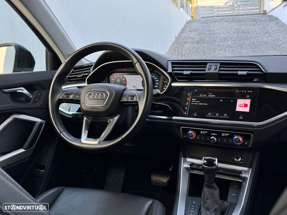 Audi Q3 45 TFSIe S tronic S line - 11