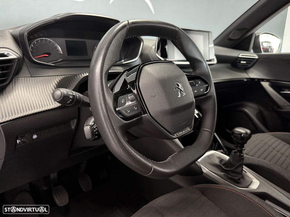 Peugeot 2008 1.2 PureTech Active - 15