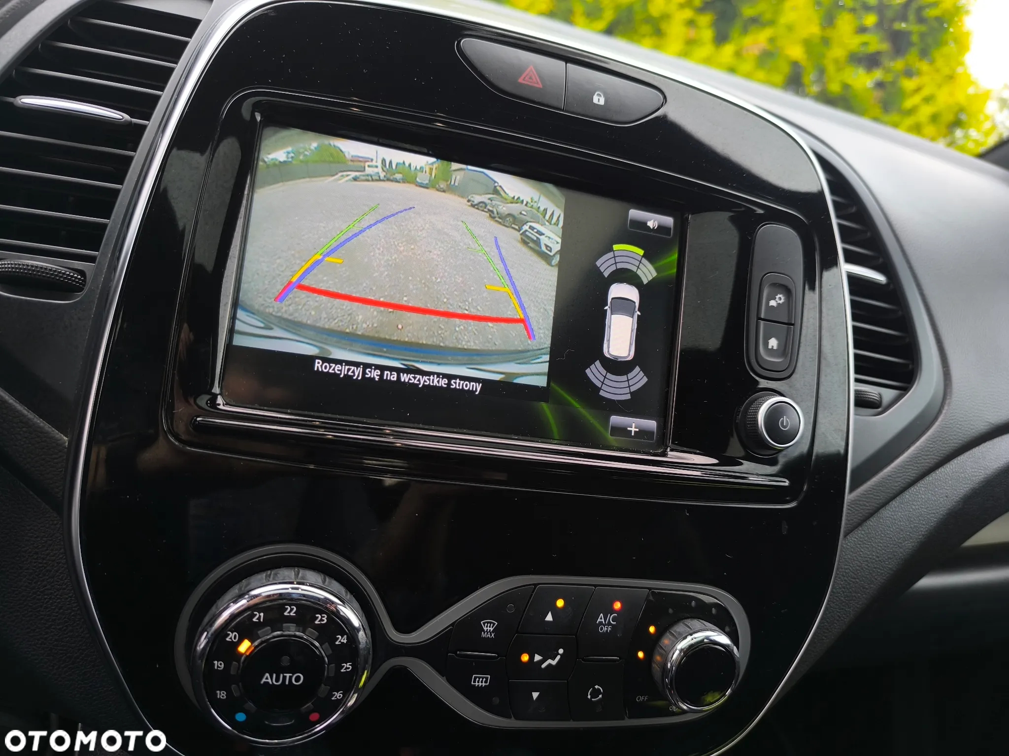 Renault Captur - 26