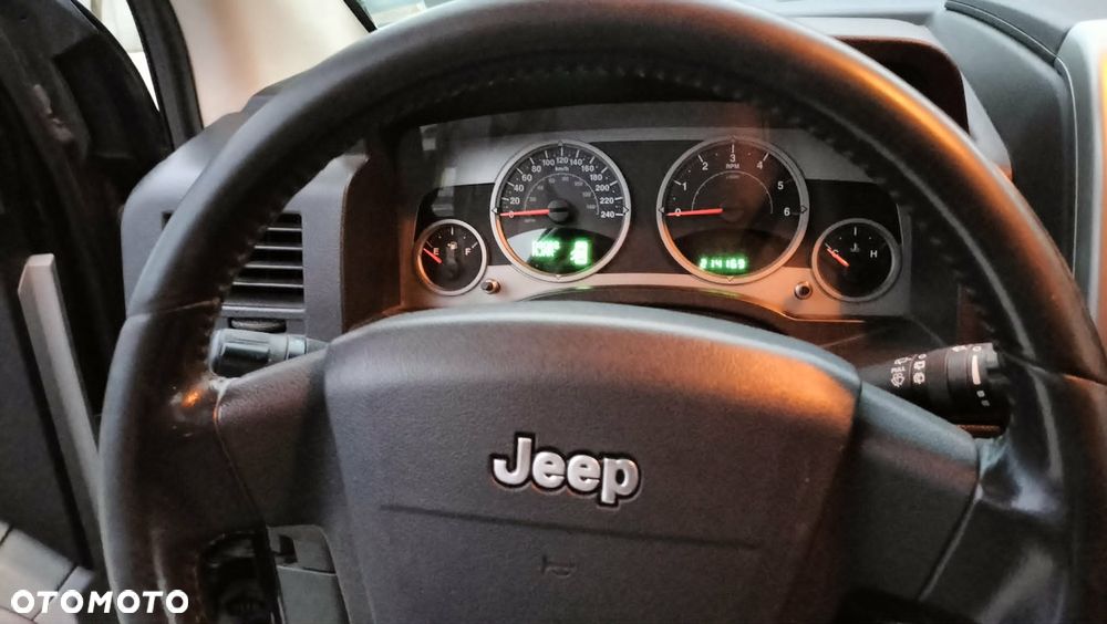 Jeep Compass 2.0 CRD DPF Limited - 10