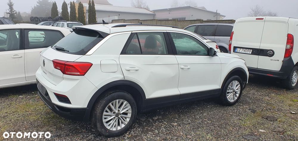 Volkswagen T-Roc - 9