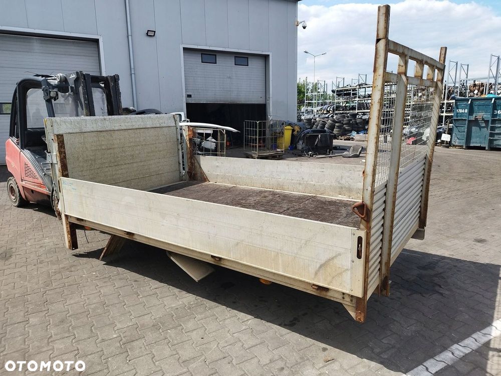 SKRZYNIA LADUNKOWA PAKA ZABUDOWA WINDA 360CM X 210CM 500KG RATCLIFF - 2