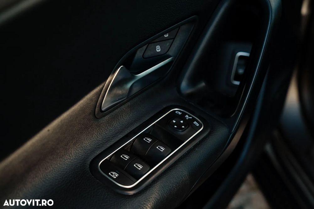 Mercedes-Benz A 180 Progressive - 12