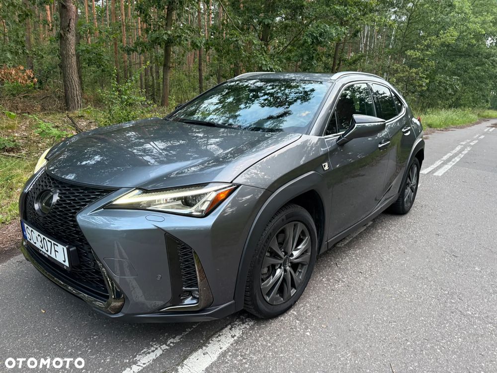 Lexus UX - 3