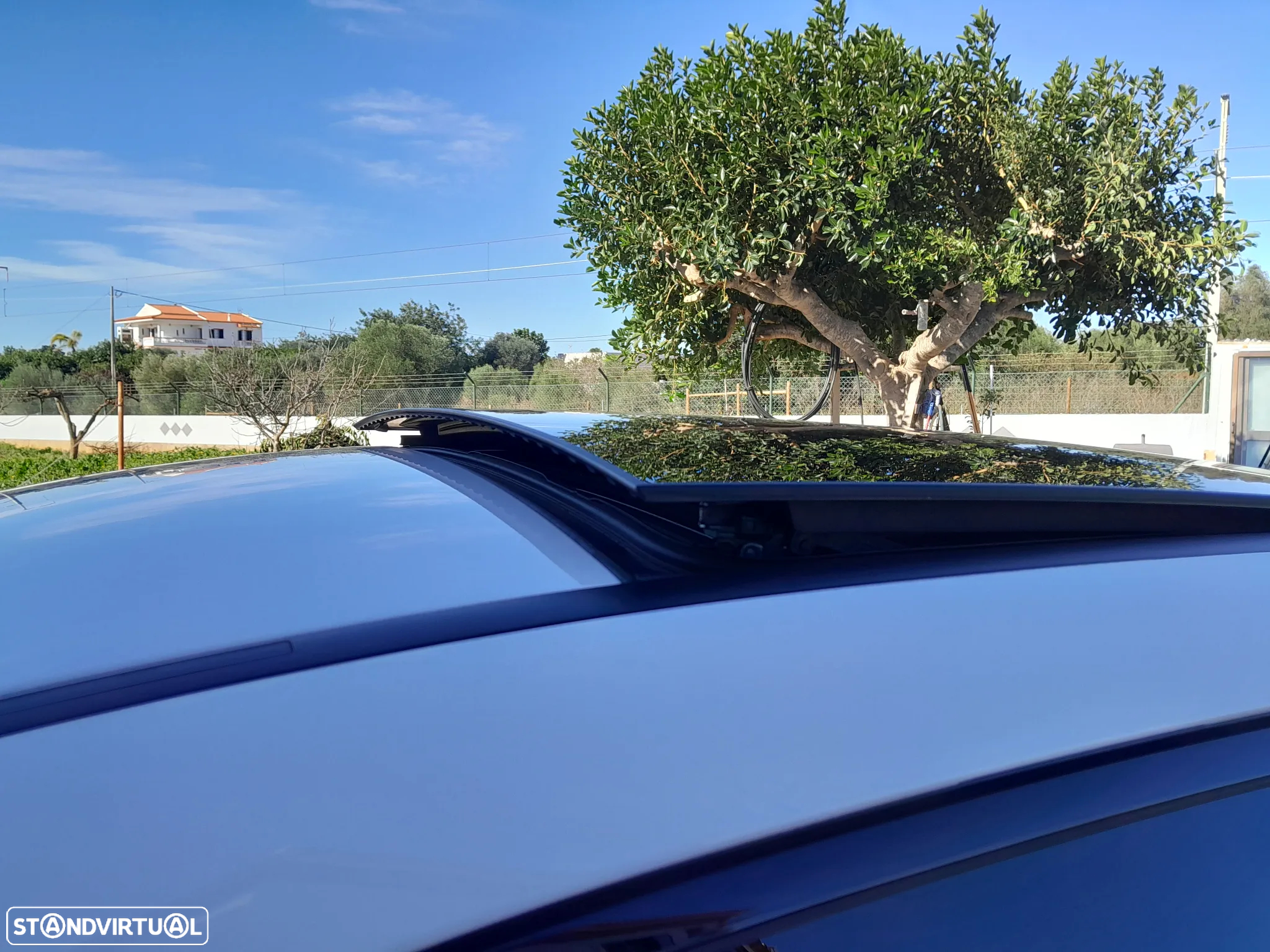 Mercedes-Benz A 250 Limousine e AMG Line - 18