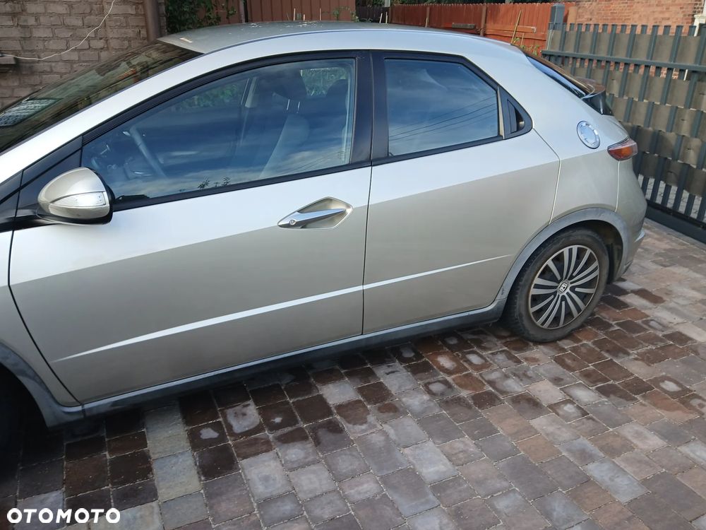 Honda Civic 1.4i-DSi - 4