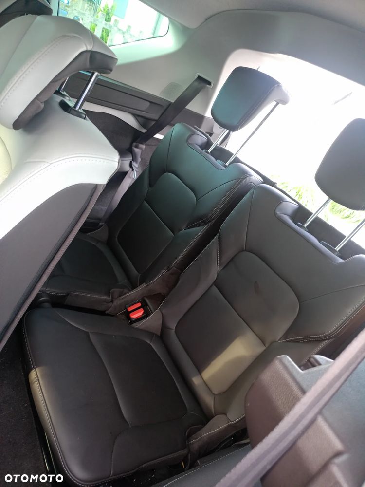 Renault Espace 1.6 dCi Energy Initiale Paris EDC 7os - 32