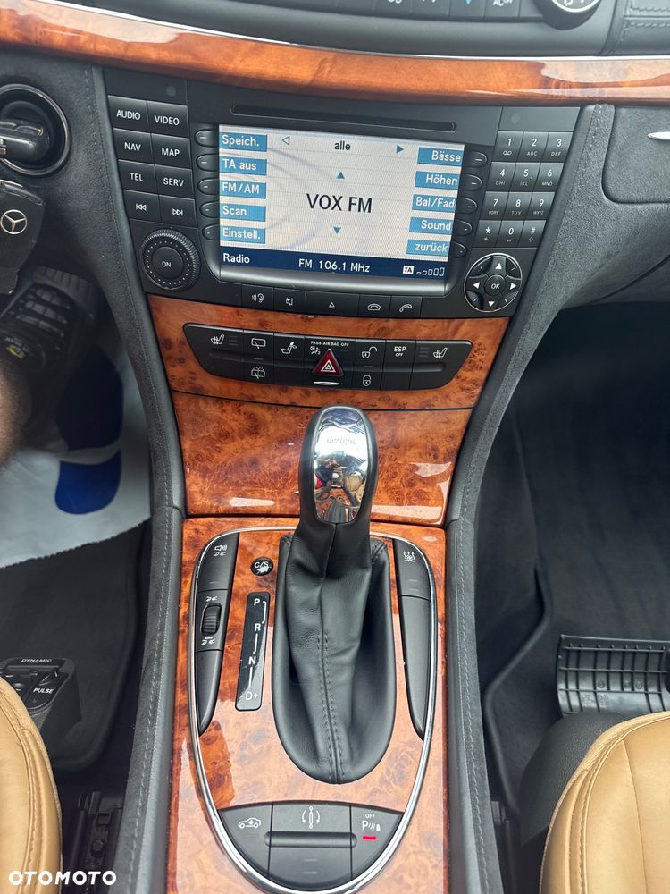 Mercedes-Benz Klasa E 500 4-Matic T Avantgarde - 4