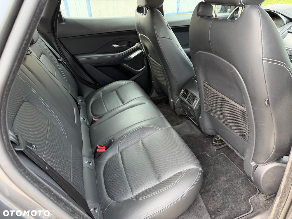 Jaguar E-Pace 2.0 i4P AWD R-Dynamic HSE - 13