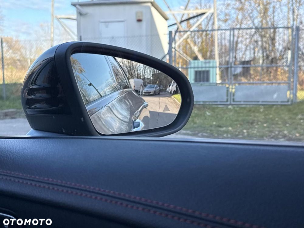 Mercedes-Benz CLA - 25