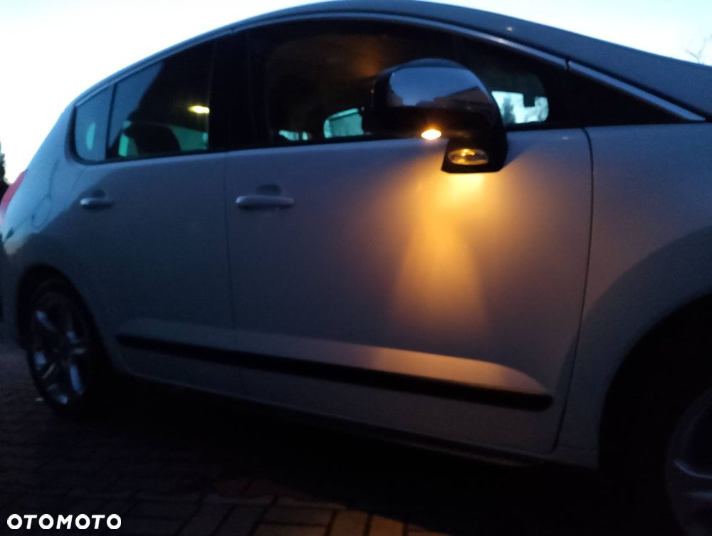 Peugeot 3008 2.0 HDi Premium - 14