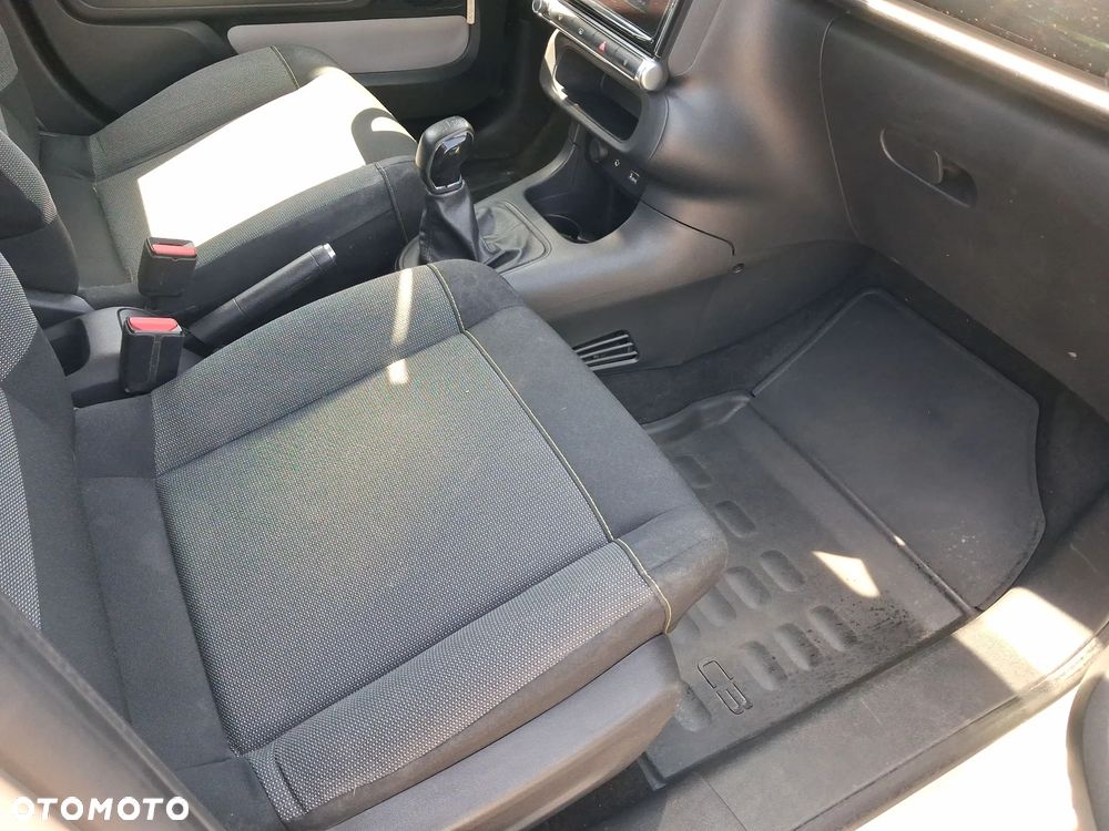 Citroën C3 1.2 PureTech Shine - 14