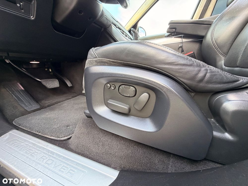 Land Rover Range Rover Sport S 3.0 SD V6 HSE Dynamic - 39