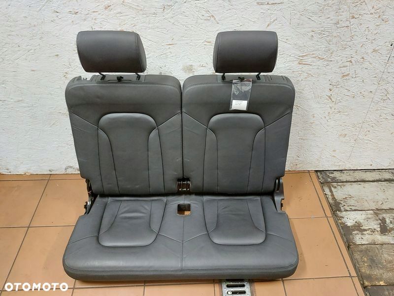 AUDI Q7 1 I 4L KANAPA TYŁ TYLNA 3 III RZĄD SKÓRA ISOFIX FOTEL - 1