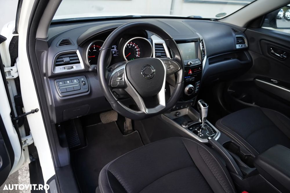 SsangYong Tivoli 1.6 e-XDi 4WD Aut. Sapphire - 10