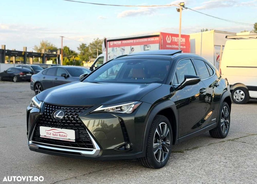 Lexus UX - 3