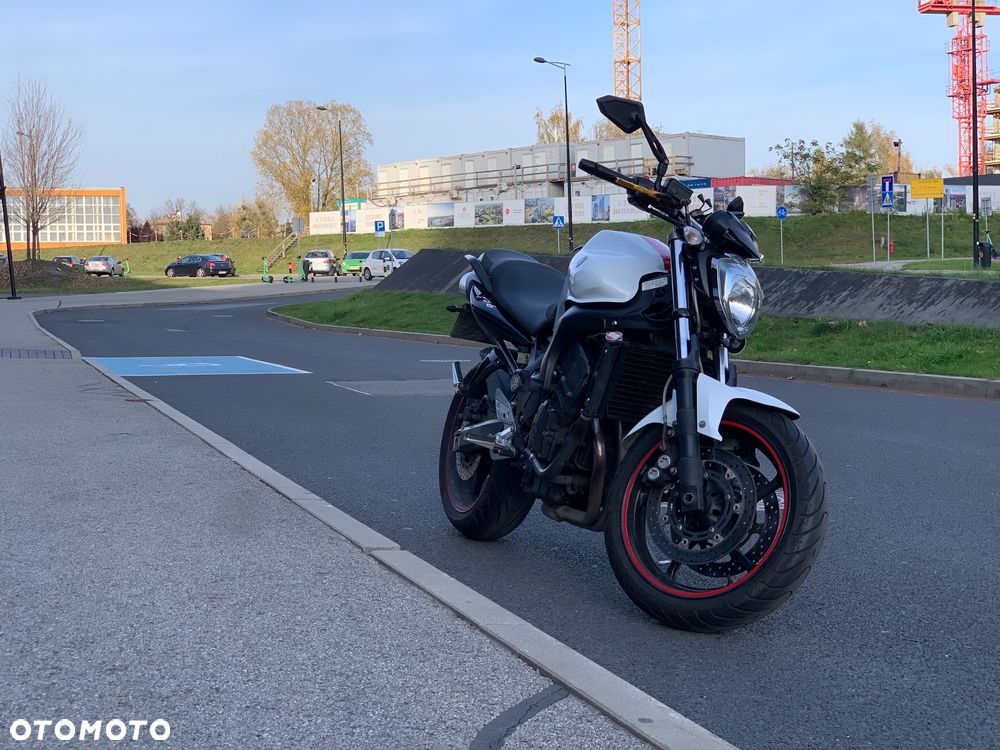 Yamaha FZ6 - 4