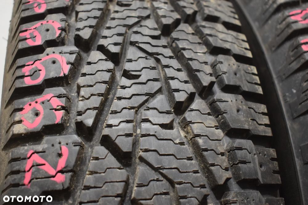 R16 235/85 Nokian Hakkapelitta - 2