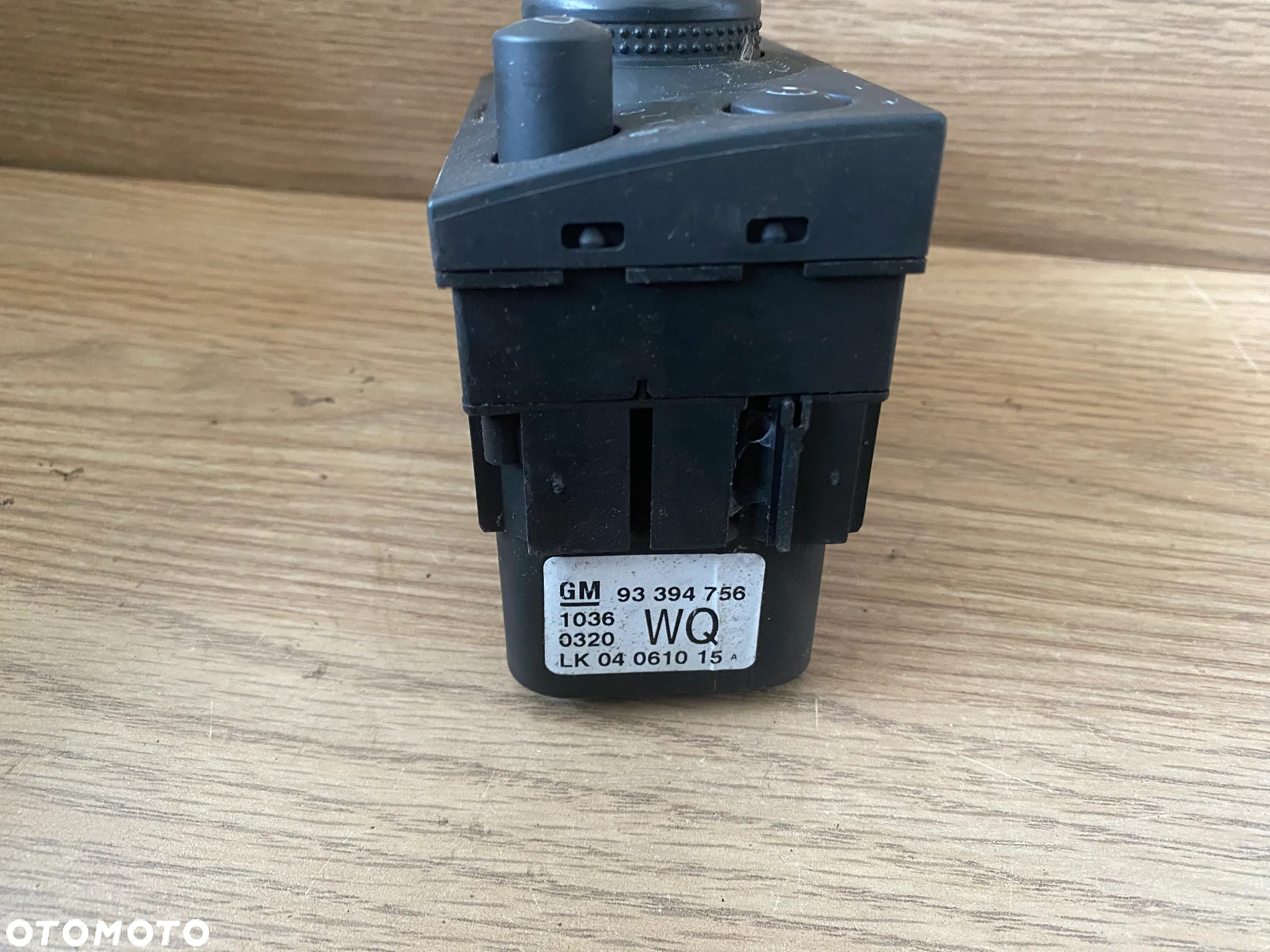 WŁĄCZNIK PRZEŁĄCZNIK ŚWIATEŁ OPEL MERIVA A 93394756 - 2