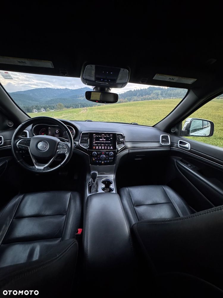 Jeep Grand Cherokee - 14