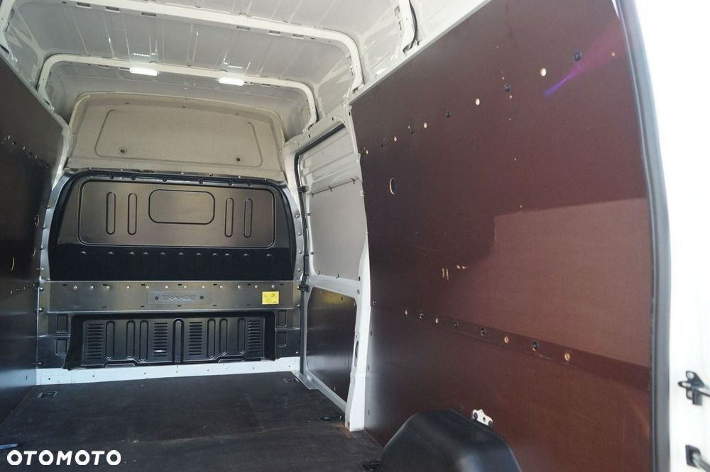 Ford Transit - 18