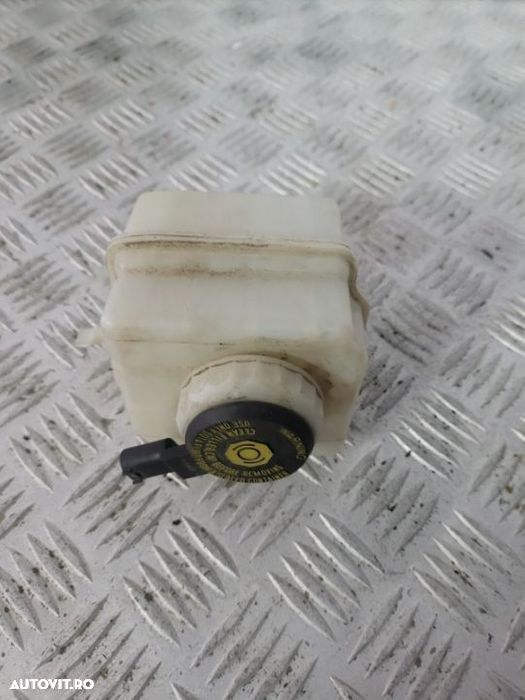 Bidonas Lichid Frana Bmw Seria 6 F06 F12 F13 Dezmembrez Bmw F12 F13 F06 - 2