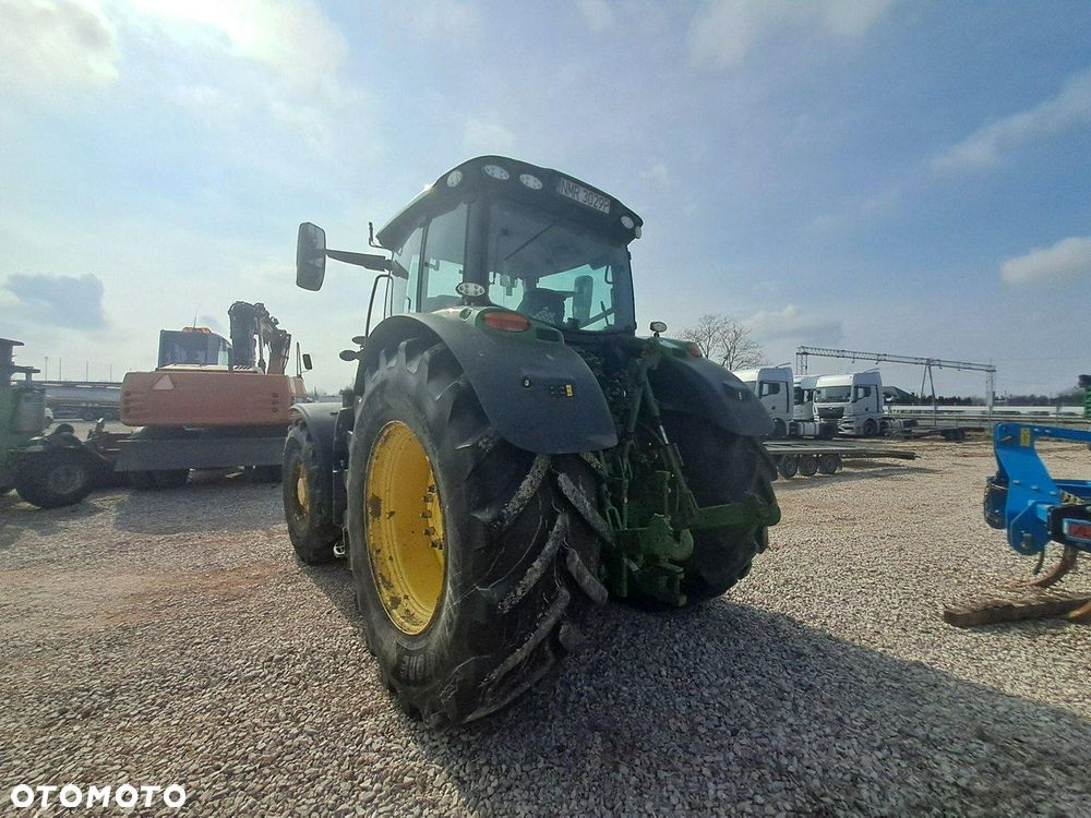 John Deere 6000r - 6