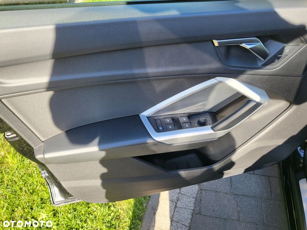 Audi Q3 35 TFSI mHEV S tronic - 28