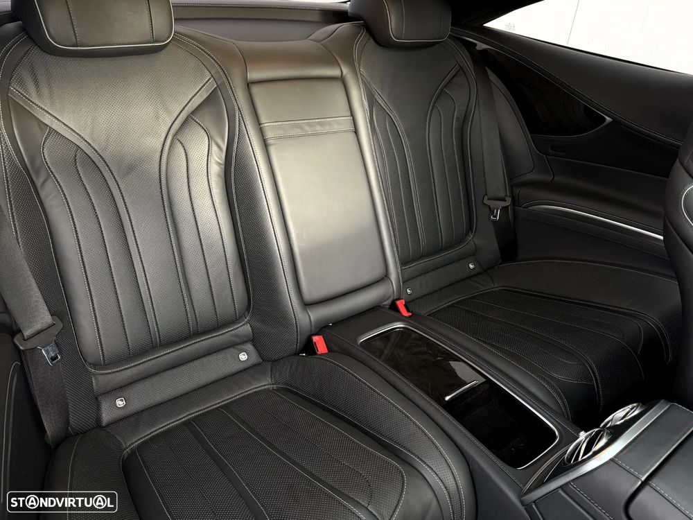 Mercedes-Benz S 560 4Matic 9G-TRONIC - 32