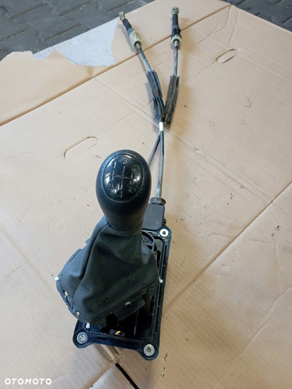 DACIA DOKKER WYBIERAK LEWAREK ZMIANY BIEGÓW MANUAL 349018943R - 1