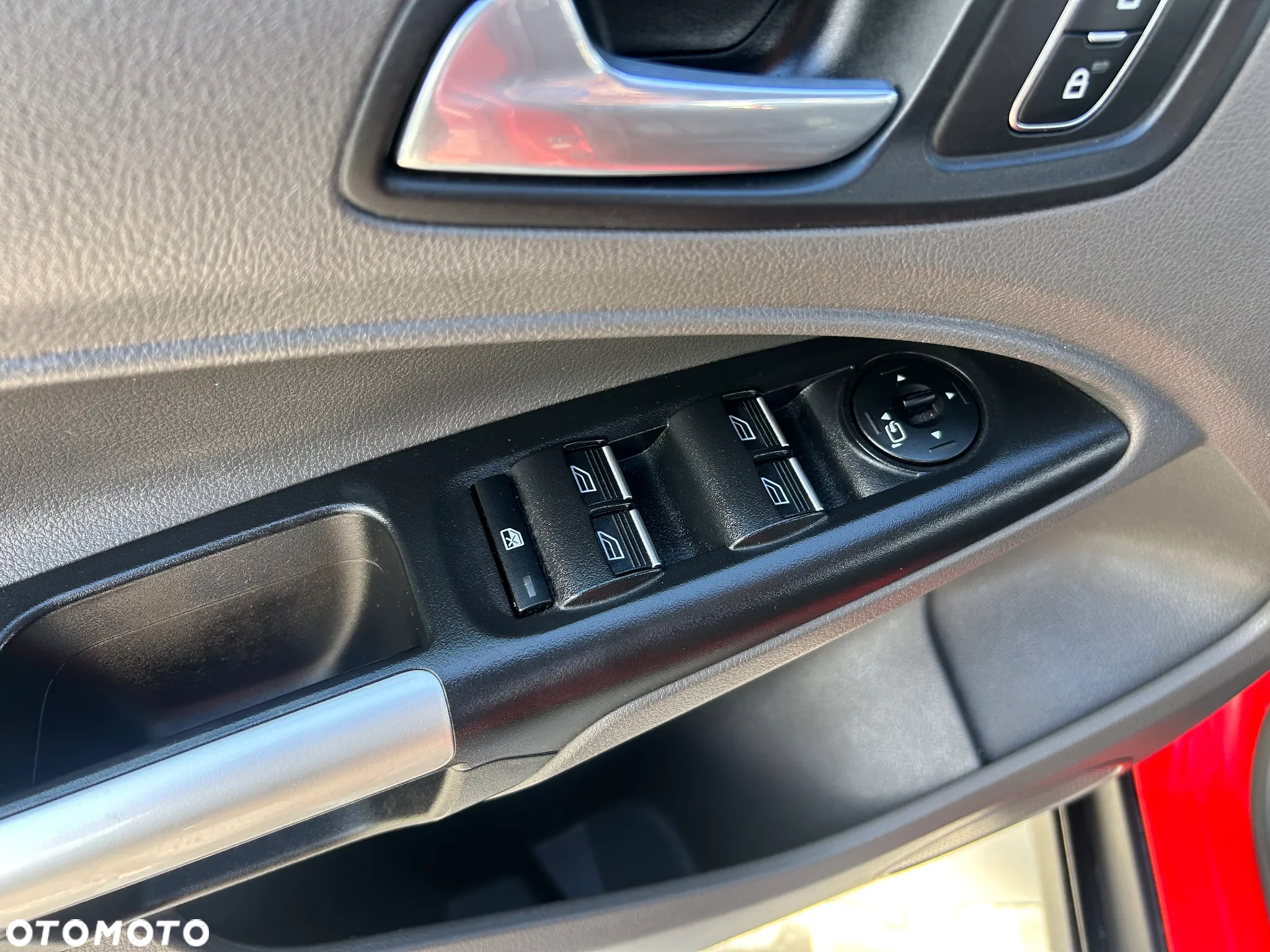 Ford Tourneo Connect 1.5 EcoBlue Titanium PowerShift - 30
