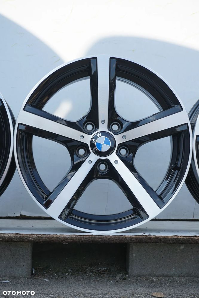 BMW 5x120 17 8J et29 - 8