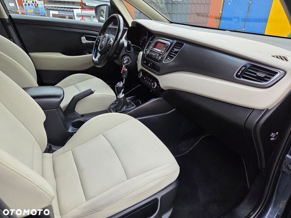 Kia Carens 1.6 GDI Edition 7 - 18