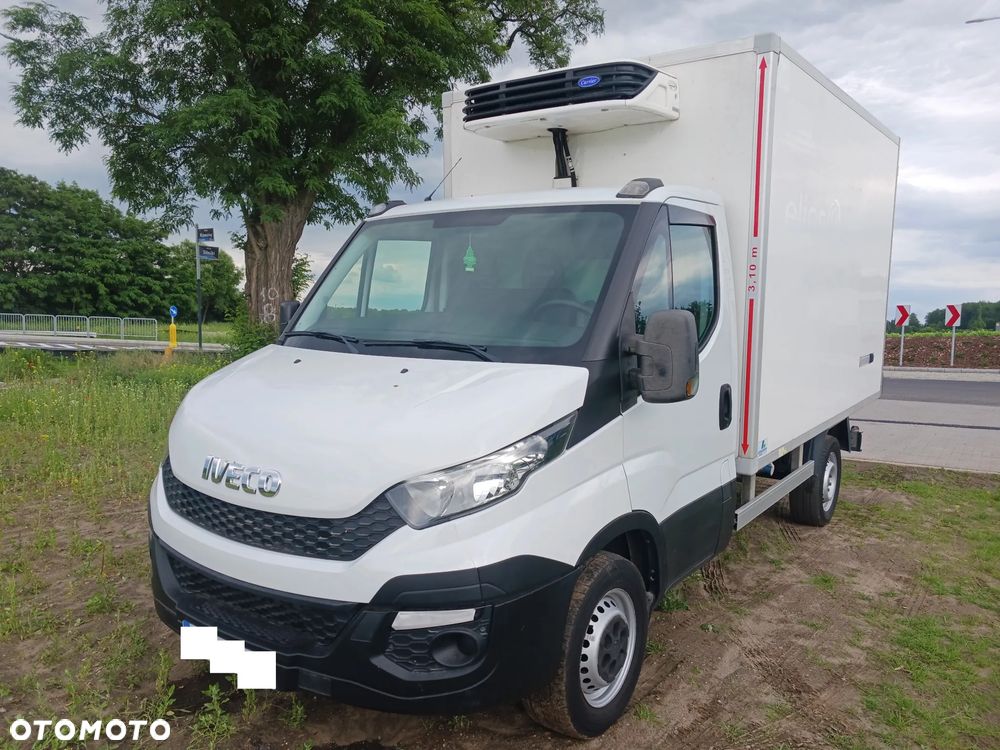 Iveco Daily 35S11 E5 Izoterma 2016r Chłodnia 289 tyś km Mroźnia Agregat zasilanie zew 230V - 9