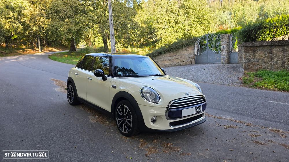 MINI 5 Portas Cooper D 60 Years Chili - 9