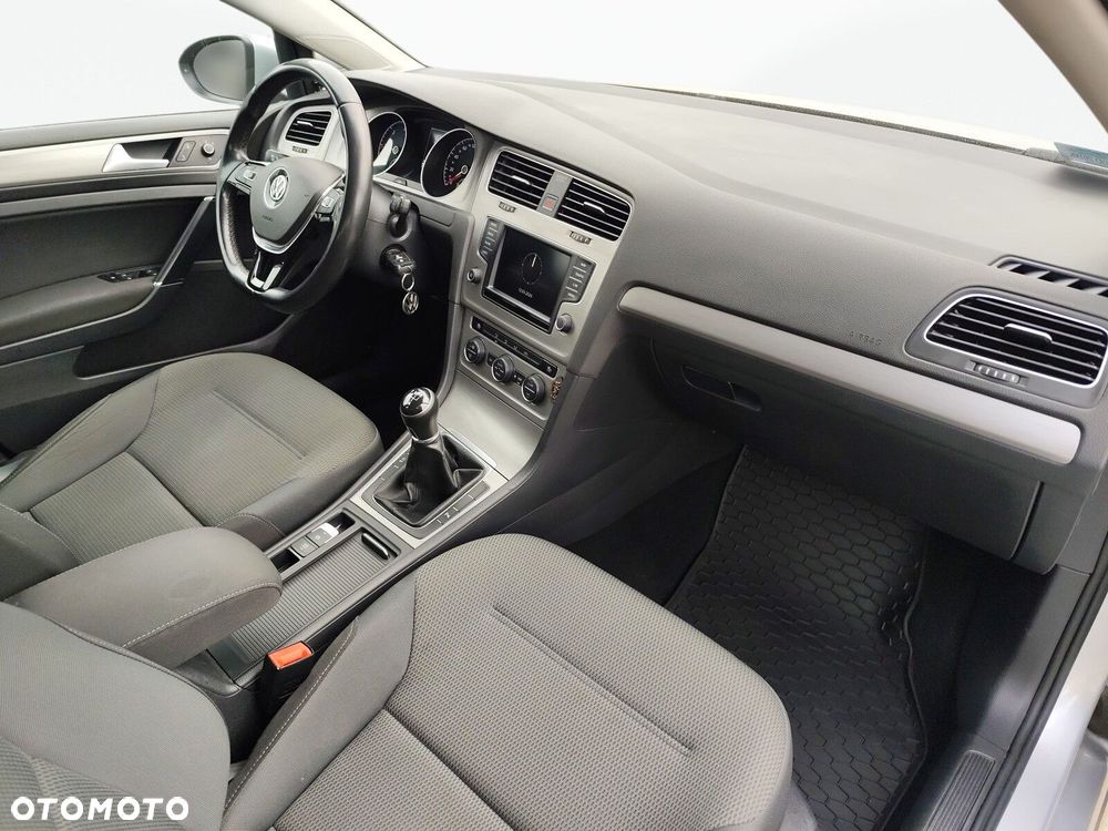 Volkswagen Golf Variant - 19