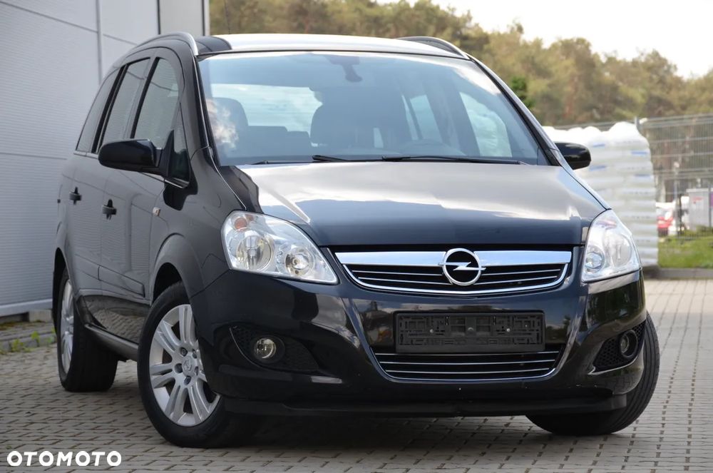 Opel Zafira 1.8 Cosmo - 11