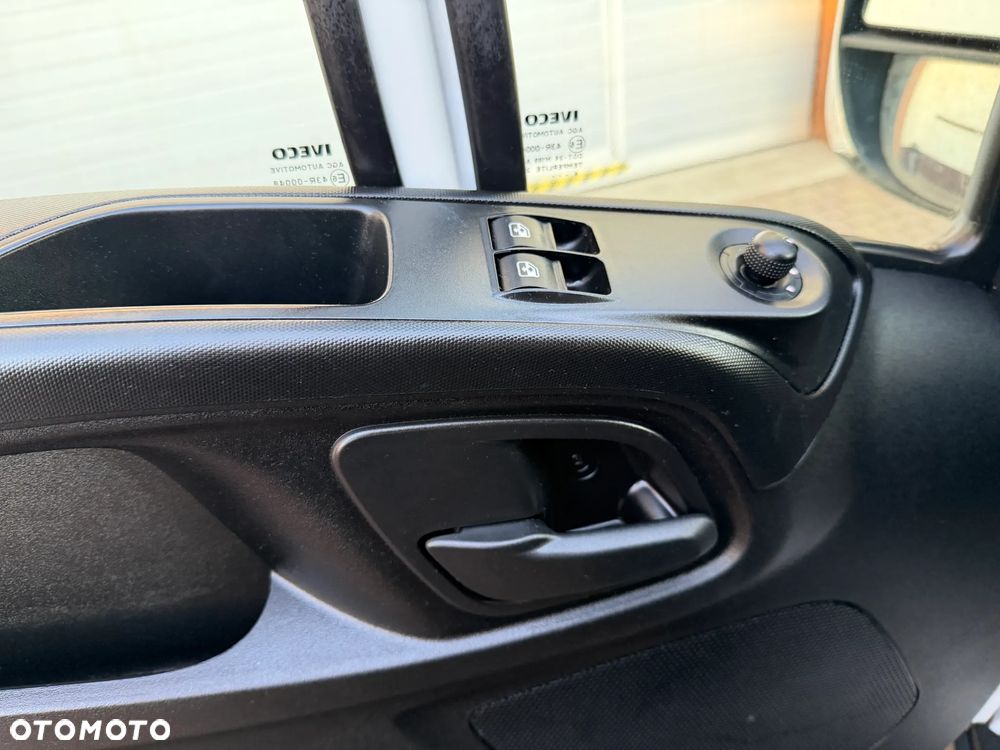 Iveco Daily L4H2 Bliźniaki - 14