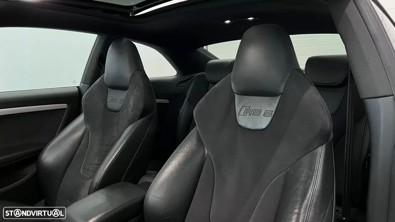 Audi RS5 4.2 FSi quattro S tronic Exclusive - 13