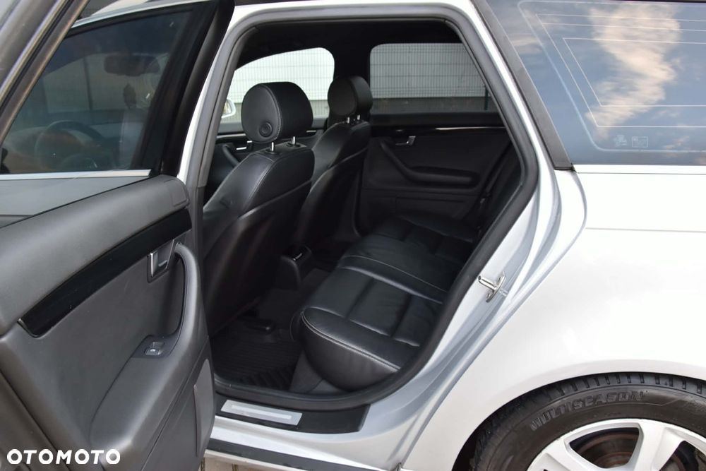 Audi A4 Avant - 16
