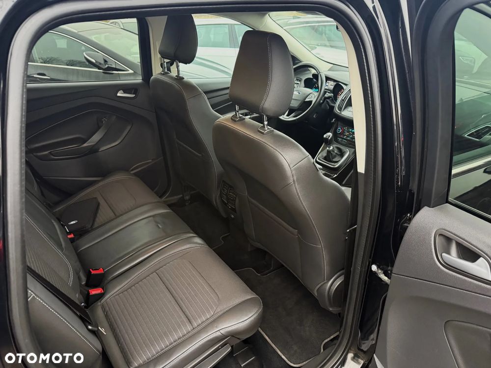 Ford Kuga 2.0 TDCi 4x2 Titanium - 11