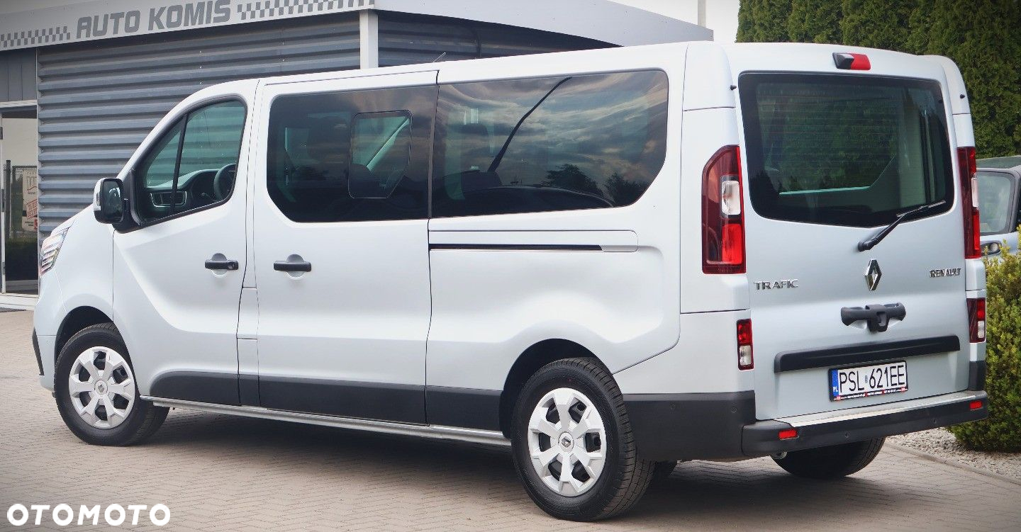 Renault Trafic SpaceClass 2.0 dCi EDC - 8