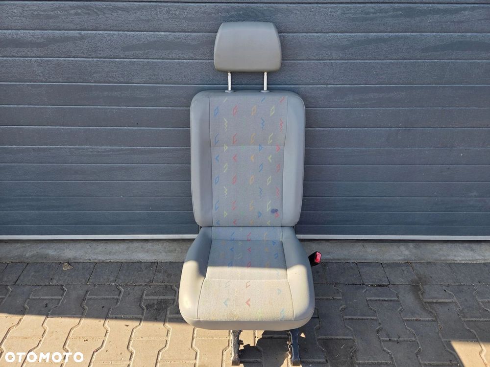 VW T5 T6 fotel koziołek składany INKA - 1