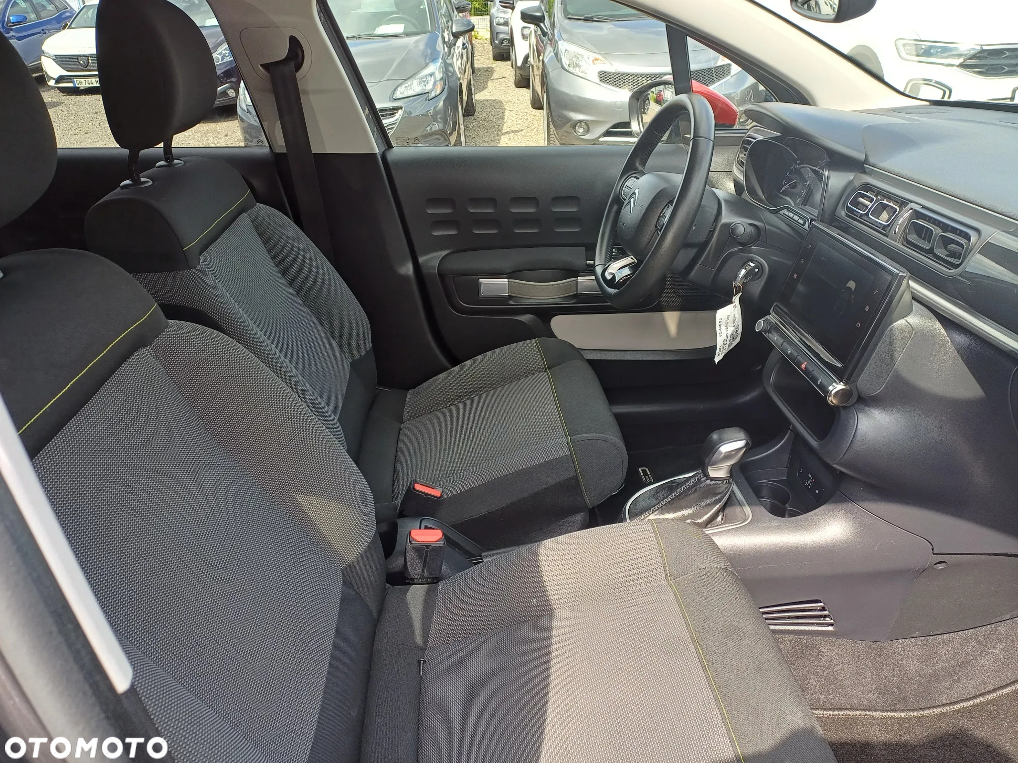 Citroën C3 1.2 PureTech GPF Shine S&S EAT6 - 9