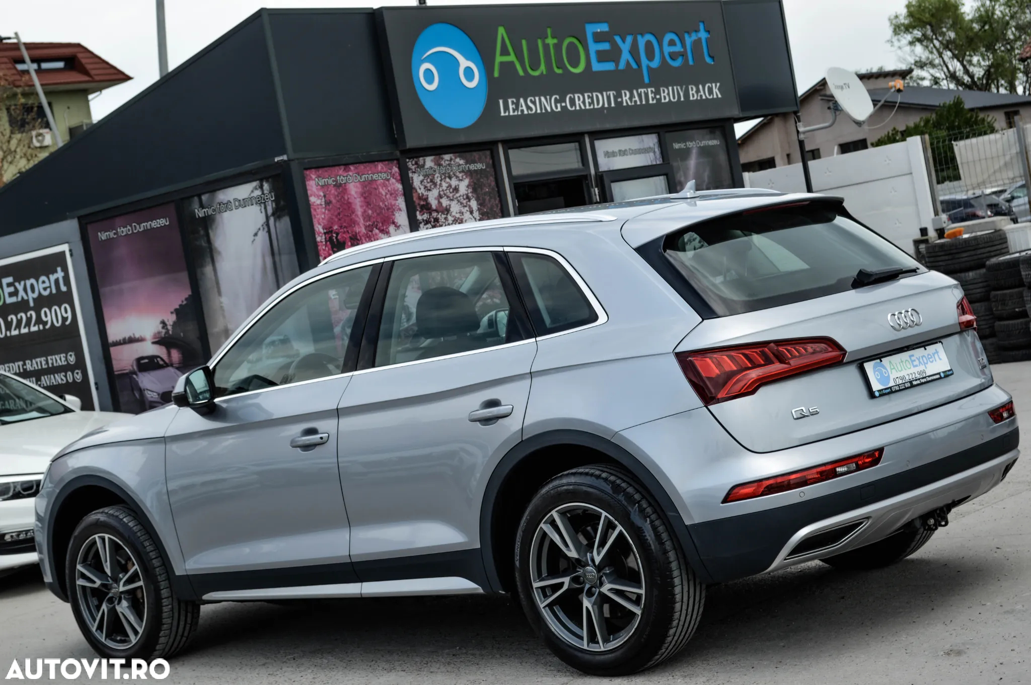 Audi Q5 40 TDI quattro S tronic design - 4