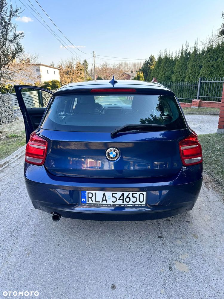 BMW Seria 1 116d Sport Line - 9